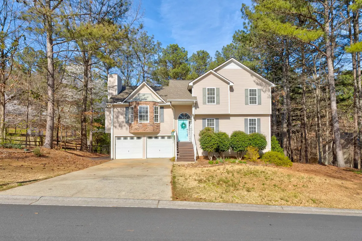 47 Greatwood Dr, White, GA 30184-2892