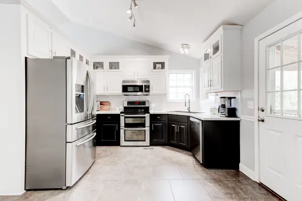 47 Greatwood Dr, White, GA 30184-2892