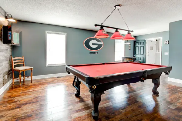 47 Greatwood Dr, White, GA 30184-2892