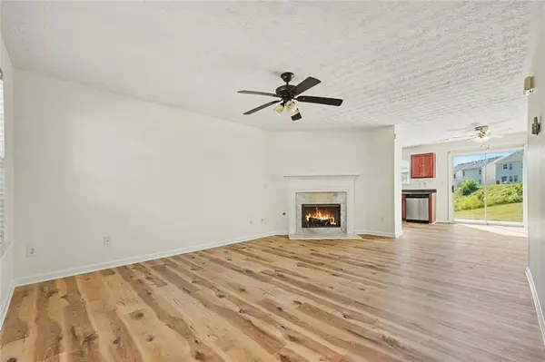 9464 Lakeview RD, Union City, GA 30291