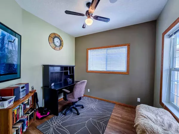 12306 22 AVE, Blairmore, AB T0K0E0