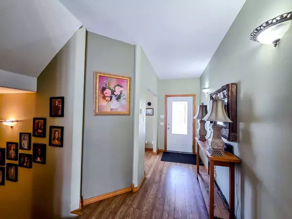 12306 22 AVE, Blairmore, AB T0K0E0