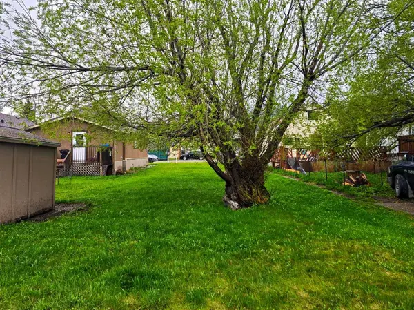 7041 18 AVE, Coleman, AB T0K0M0