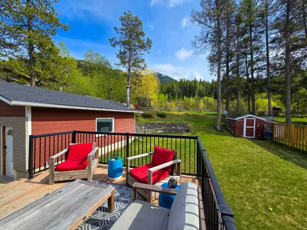 13522 15 AVE, Blairmore, AB T0K0E0