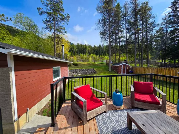 13522 15 AVE, Blairmore, AB T0K0E0