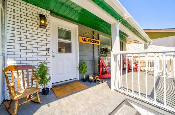 7705 28 AVE, Coleman, AB T0K0M0