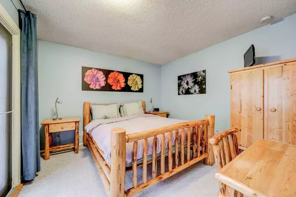 8126 20 AVE, Coleman, AB T0K0M0