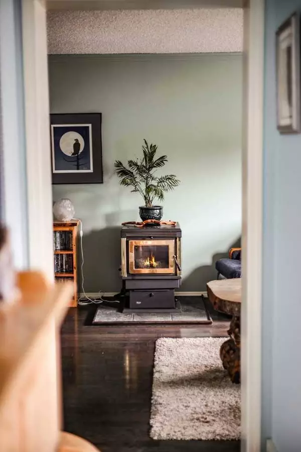 8126 20 AVE, Coleman, AB T0K0M0