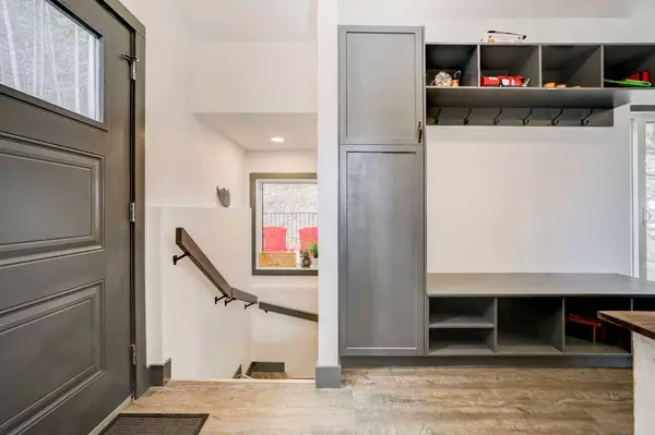 230 Southmore PL, Blairmore, AB T0K0E0