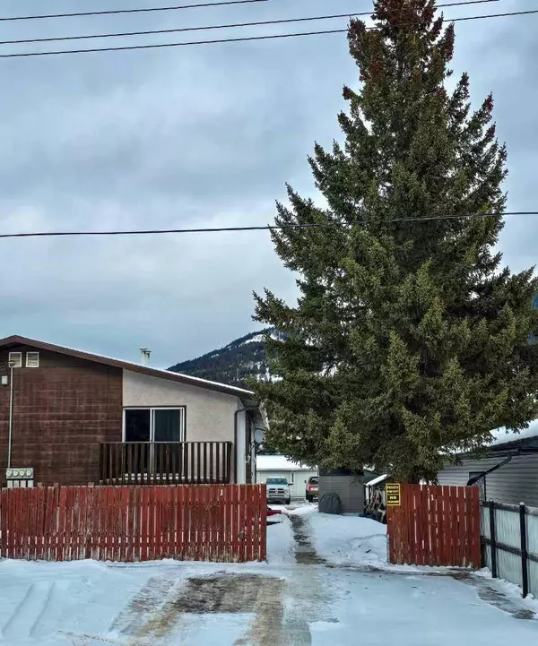 11910 21 AVE ##3, Blairmore, AB T0K0E0