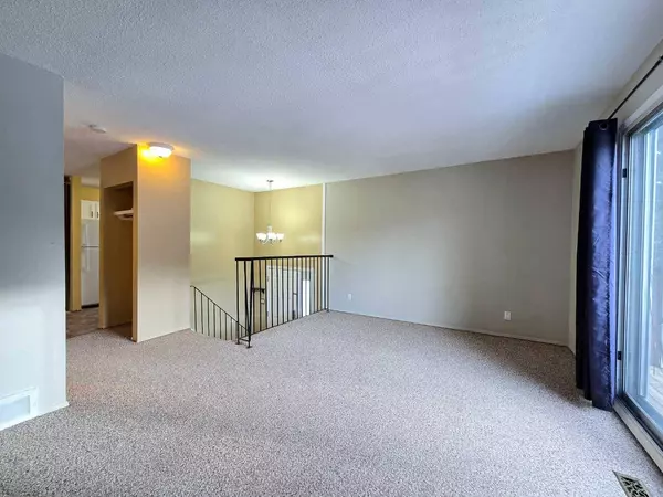 11910 21 AVE ##3, Blairmore, AB T0K0E0