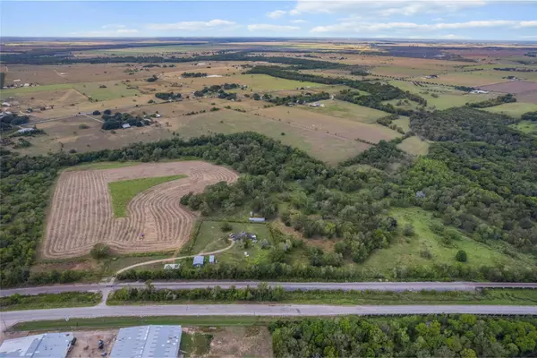 8321 Us-59, Hungerford, TX 77448