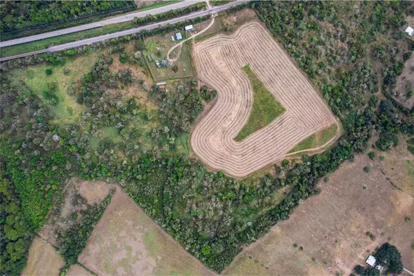 8321 Us-59, Hungerford, TX 77448