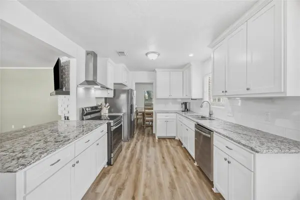 1103 Baymeadow Drive, Houston, TX 77062