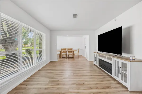 1103 Baymeadow Drive, Houston, TX 77062