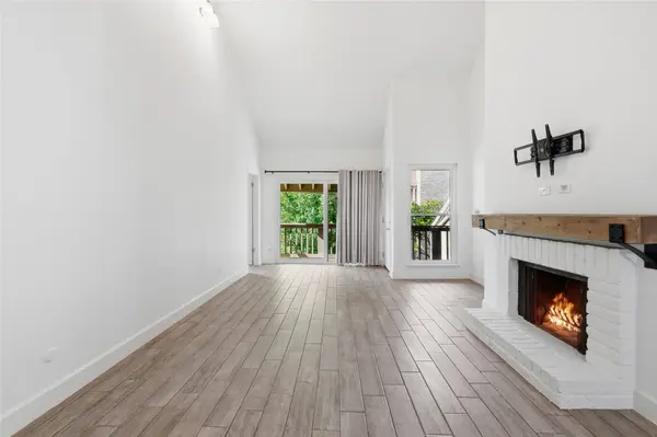 2100 Tanglewilde ST #378, Houston, TX 77063