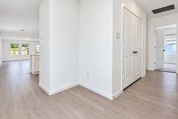 10947 Independence RD, Cleveland, TX 77328