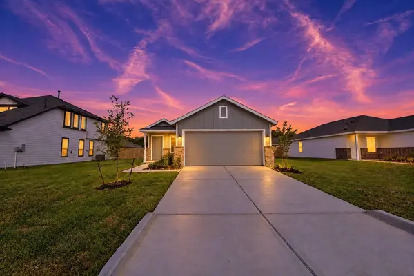 10947 Independence RD, Cleveland, TX 77328