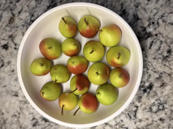 feature image of How much over asking price are houses selling for in Saskatoon?