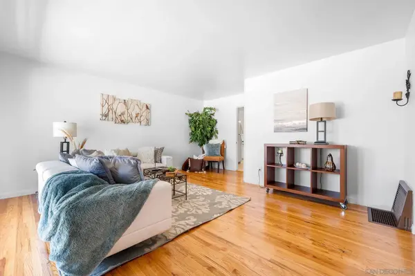 6819 Julie St, San Diego, CA 92115