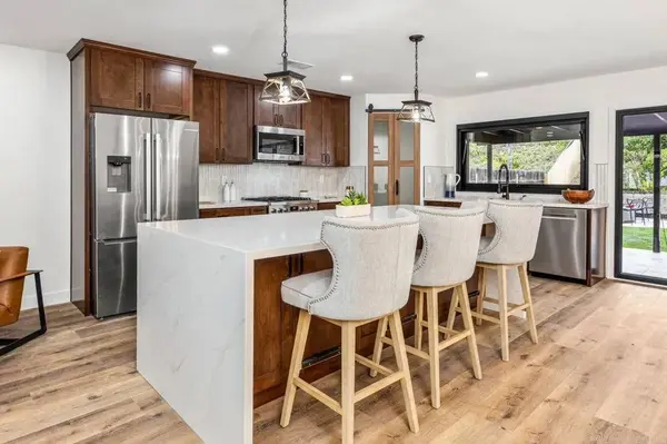 7413 Rowena, San Diego, CA 92119