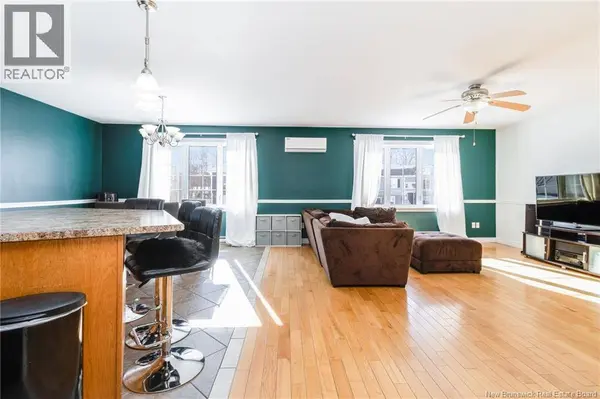 21 Carter Crescent, Oromocto, NB E2V0C4