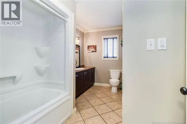 4 Dawson Drive, Oromocto, NB E2V4S7