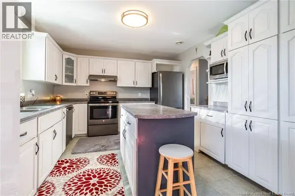 40 Merrett Drive, Oromocto, NB E2V2L7