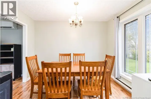 24 Bradley Ave, New Maryland, NB E3C1C4