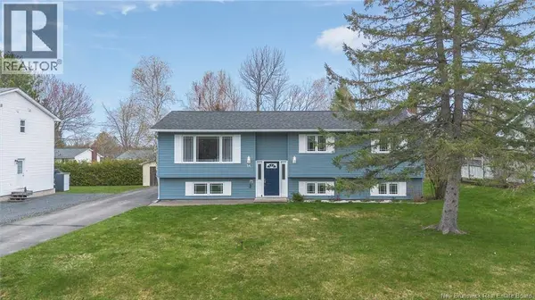 24 Bradley Ave, New Maryland, NB E3C1C4
