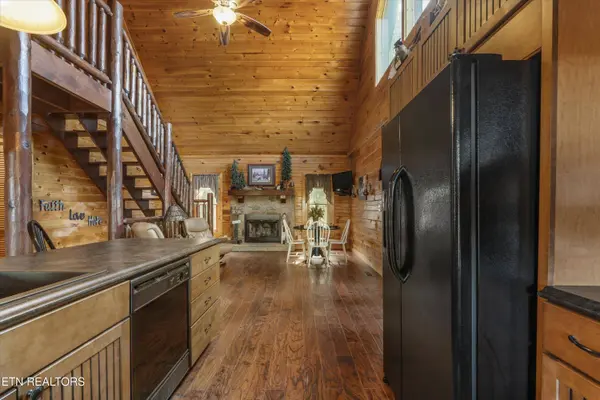 2026 Bill Flagle WAY, Sevierville, TN 37876