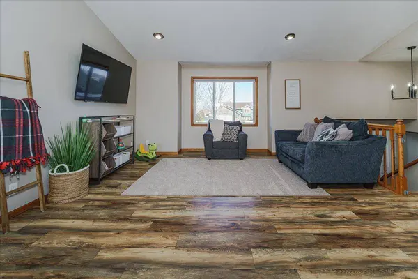 320 Bluebill ST, Baldwin, WI 54002