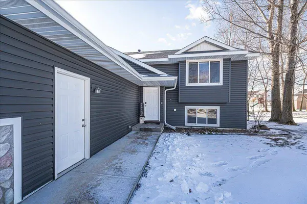 320 Bluebill ST, Baldwin, WI 54002