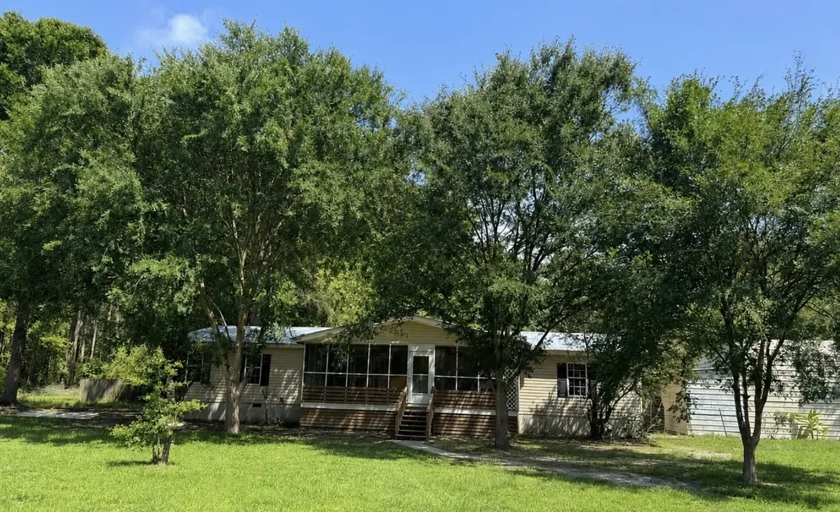 361 L E Standfield Rd, Glennville, GA 30427-4072