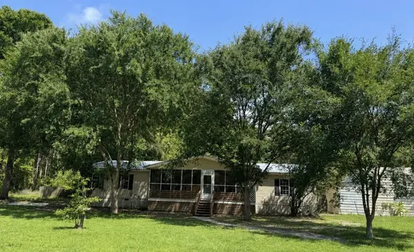 361 L E Standfield Rd, Glennville, GA 30427-4072