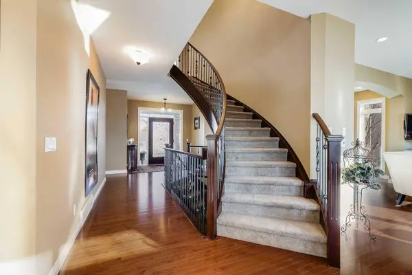 213 Silverado Ranch MNR SW, Calgary, AB T2X 0M6