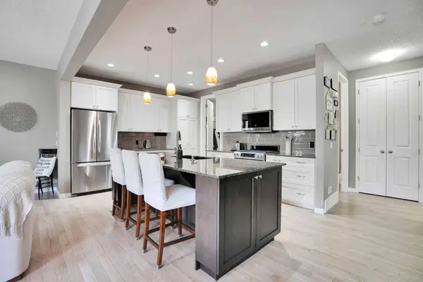 109 Cranleigh PL SE, Calgary, AB T3M 0N5