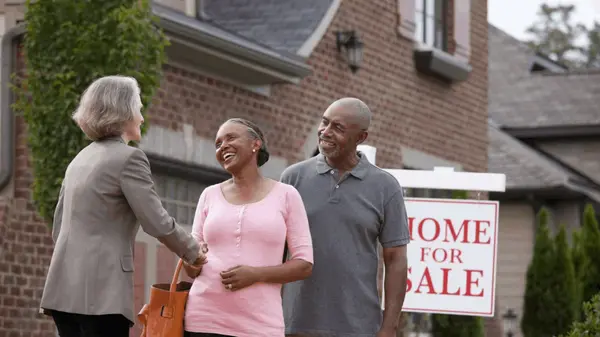 Why Buyers Should Care About Who the Seller Is,Delisa Lapinsky