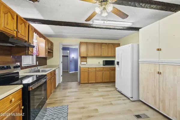 6001 W Flying M Street, Tucson, AZ 85713