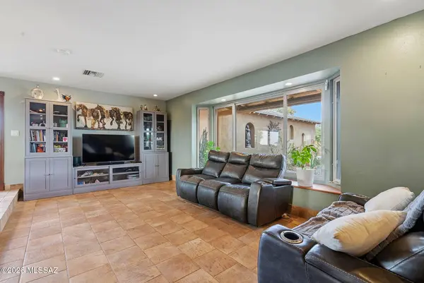 7350 S Cactus Thorn Lane, Tucson, AZ 85747