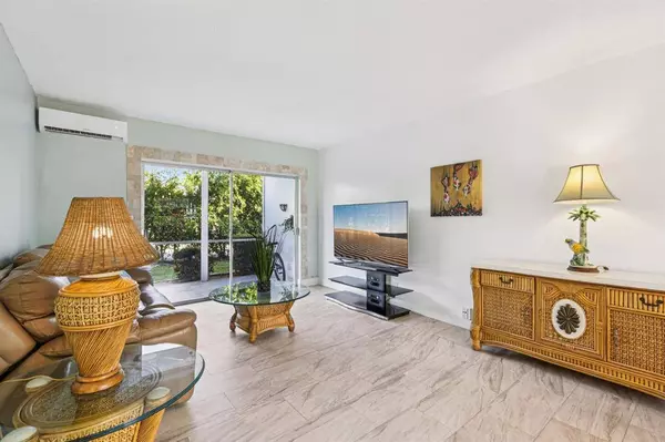 2131 NE 42nd Ct #106E, Lighthouse Point, FL 33064