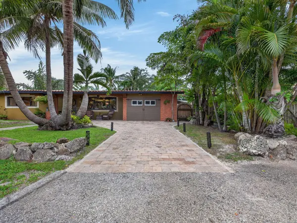 949 NE 25th AVE, Pompano Beach, FL 33062