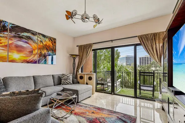 1620 Presidential WAY #310, West Palm Beach, FL 33401