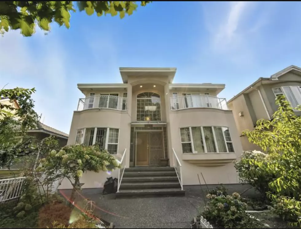 Vancouver, BC V5P 1J5,2228 E 40th Ave