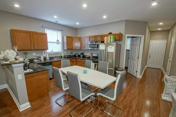 4313 RAYNE DR, New Orleans, LA 70122