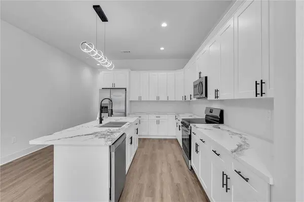5701 WILDAIR DR, New Orleans, LA 70122
