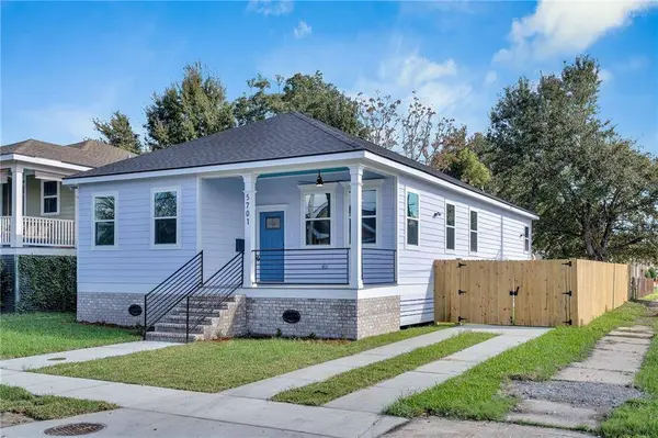 5701 WILDAIR DR, New Orleans, LA 70122
