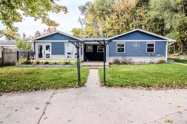 2956 Hall Street, Orleans, MI 48865