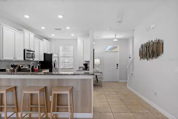 9023 SHADOW MOUNTAIN ST, Davenport, FL 33896