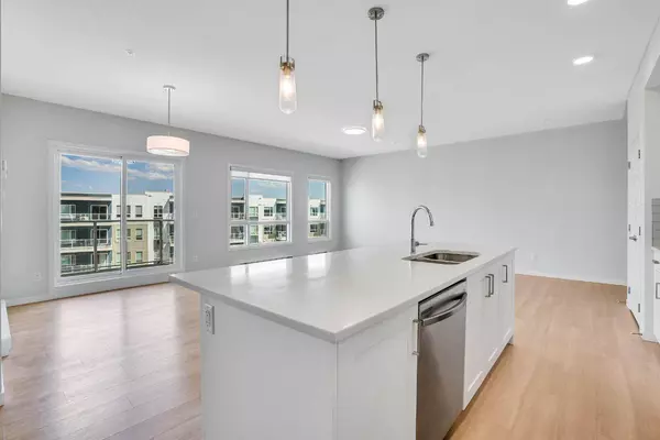 220 Seton GRV SE #3402, Calgary, AB T3M 3T1